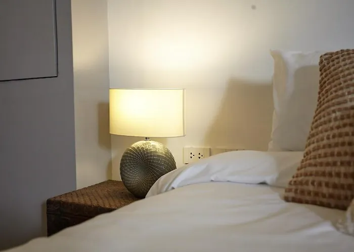 Stylish Duplex 2 Bedroom - 3 Mins Walk To Bts Nana Apartment