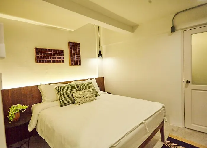 Stylish Duplex 2 Bedroom - 3 Mins Walk To Bts Nana *