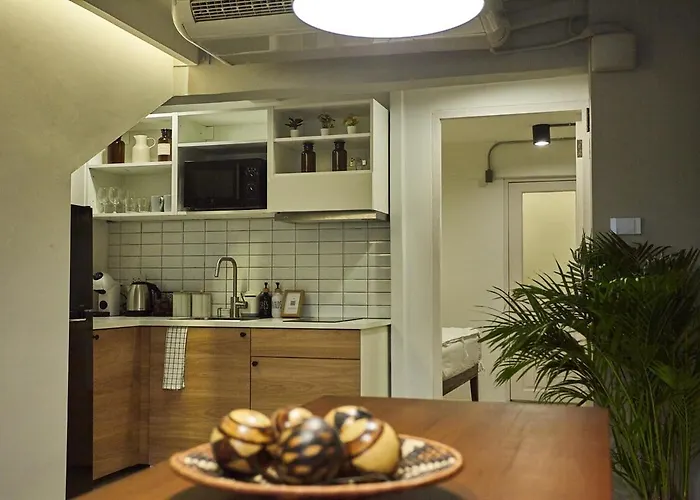 Stylish Duplex 2 Bedroom - 3 Mins Walk To Bts Nana Apartment