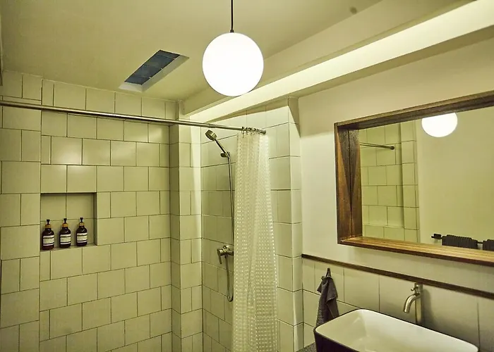 Stylish Duplex 2 Bedroom - 3 Mins Walk To Bts Nana *