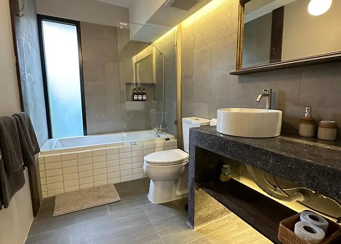 Stylish Duplex 2 Bedroom - 3 Mins Walk To Bts Nana *